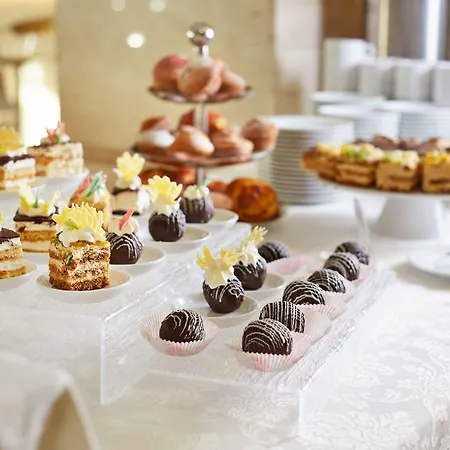 酒店 Victoria Olimp & Business Centre 4*