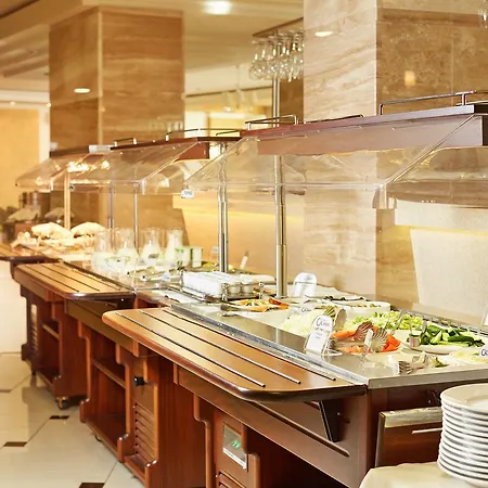 Victoria Olimp & Business Centre 酒店