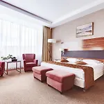 فندق Victoria Olimp & Business Centre 4*