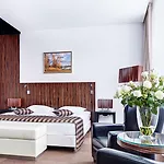Victoria Olimp & Business Centre فندق 4*