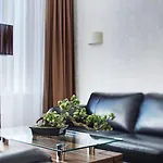 Victoria Olimp & Business Centre Hotel 4*