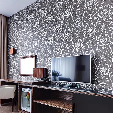 Victoria Olimp & Business Centre Hotel 4*