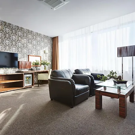 Victoria Olimp & Business Centre Hotel