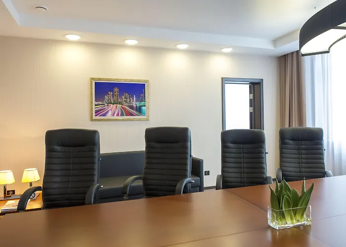 Victoria Olimp & Business Centre ホテル 4*