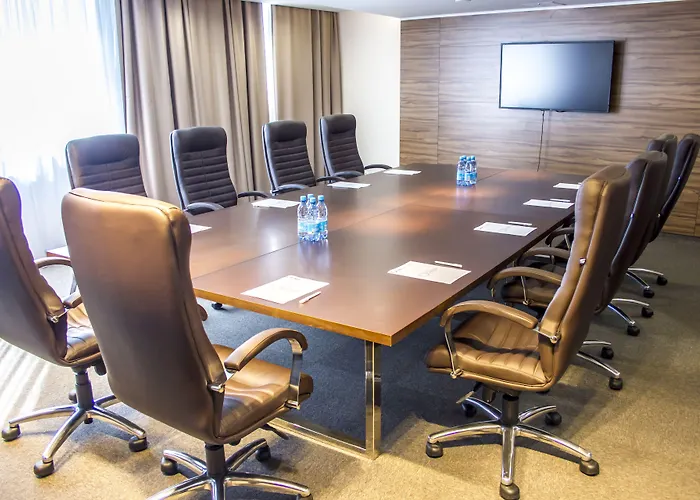 Victoria Olimp & Business Centre Готель Мінськ