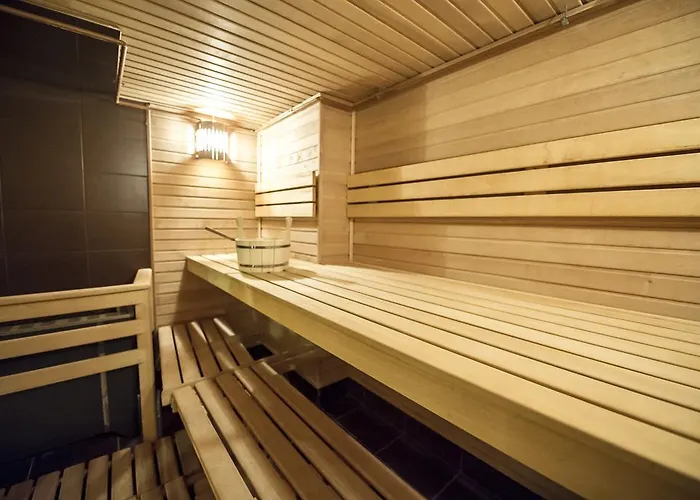 Victoria Olimp & Business Centre ホテル 4*