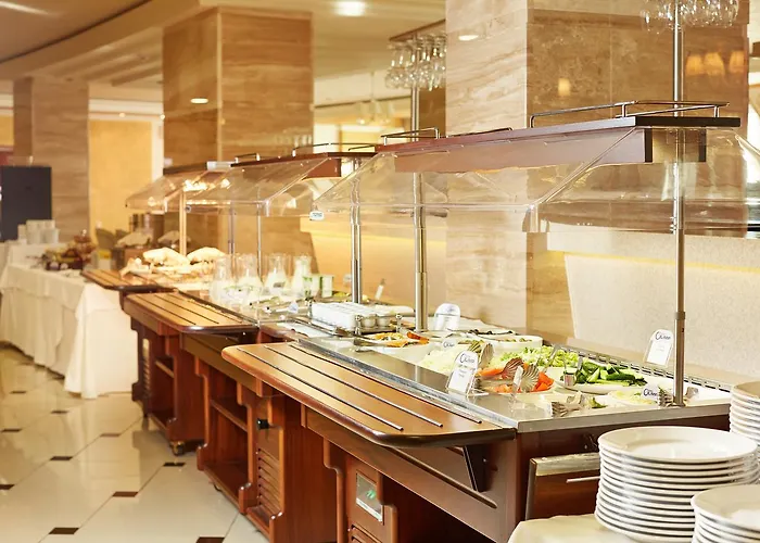 Victoria Olimp & Business Centre ホテル